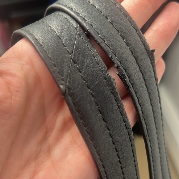 B Makowsky Black jute/leather shoulder bag. Easy clean! Lots of pockets! - Picture 16 of 16